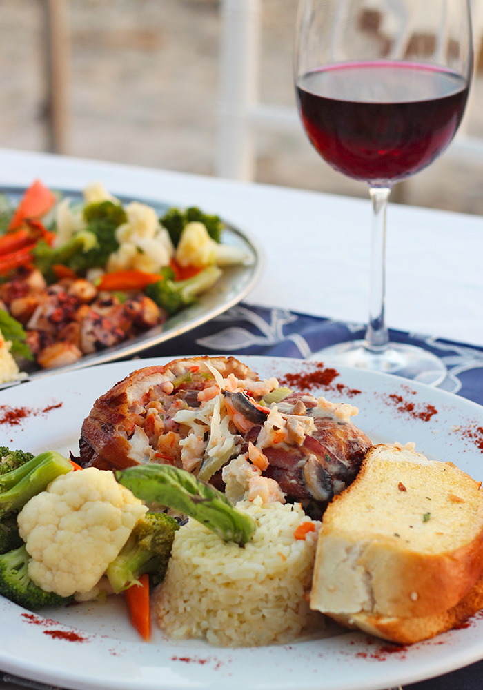 Filete relleno de camarones punta de mita