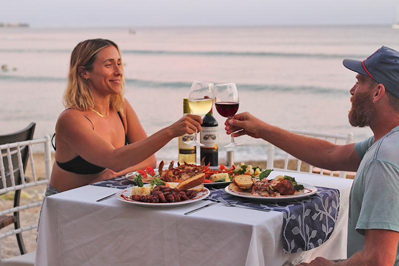 El coral punta de mita restaurante en la playa